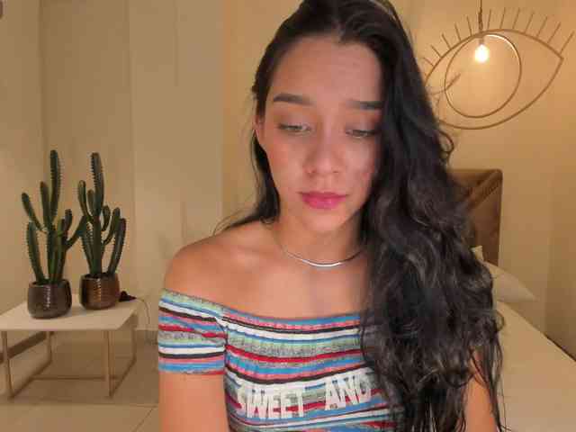 AmaliaCruss webcam