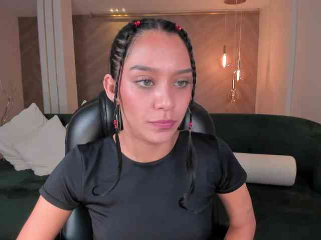 AmaliaCruss webcam