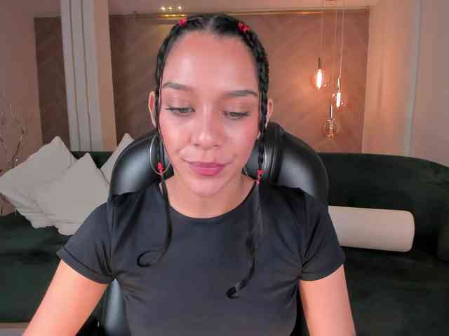 AmaliaCruss webcam