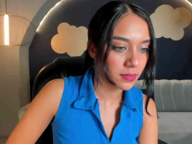 AmaliaCruss webcam