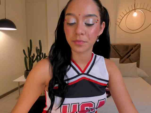 AmaliaCruss webcam