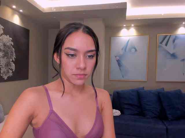 AmaliaCruss webcam