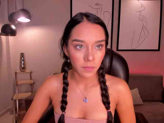 AmaliaCruss webcam