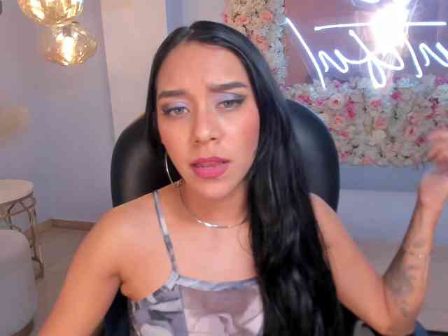 AmaliaCruss webcam