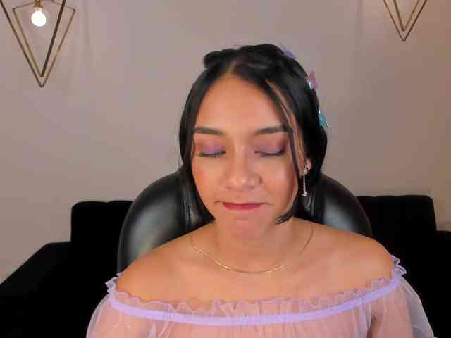 AmaliaCruss webcam