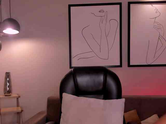 AmaliaCruss webcam