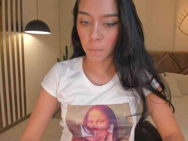 AmaliaCruss webcam