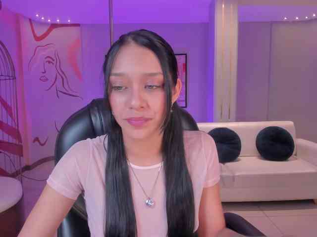 AmaliaCruss webcam