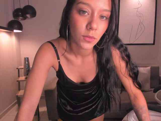 AmaliaCruss webcam