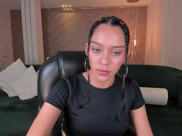 AmaliaCruss webcam