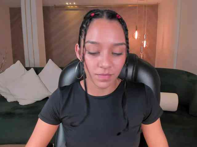 AmaliaCruss webcam