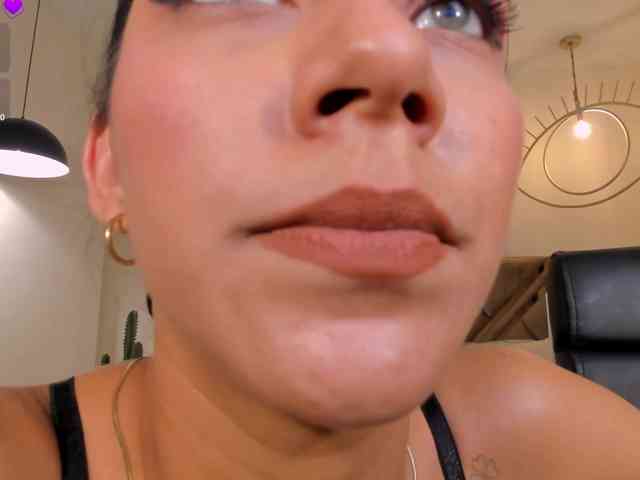 AmaliaCruss AmaliaCruss