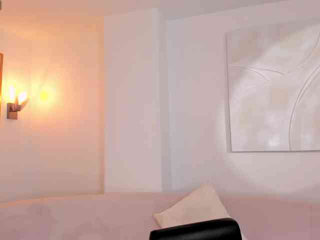 AmaliaCruss webcam