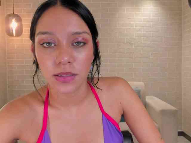 AmaliaCruss webcam