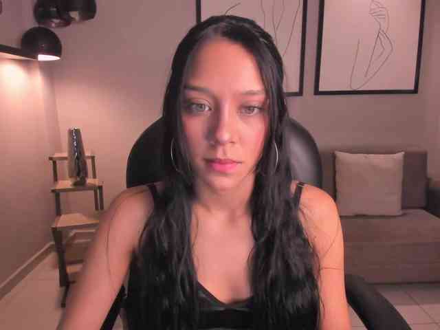 AmaliaCruss webcam
