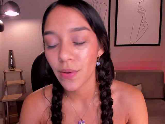 AmaliaCruss webcam