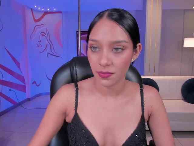 AmaliaCruss webcam