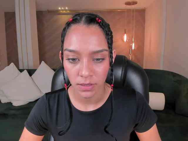 AmaliaCruss webcam