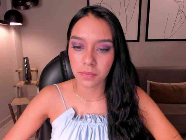 AmaliaCruss webcam