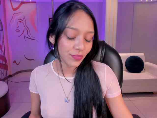 AmaliaCruss webcam