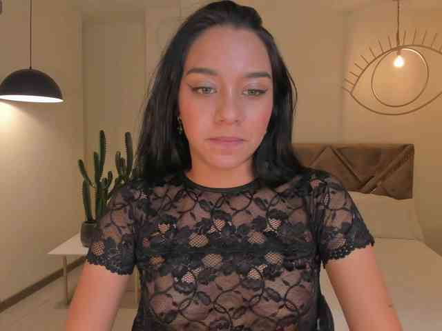 AmaliaCruss webcam
