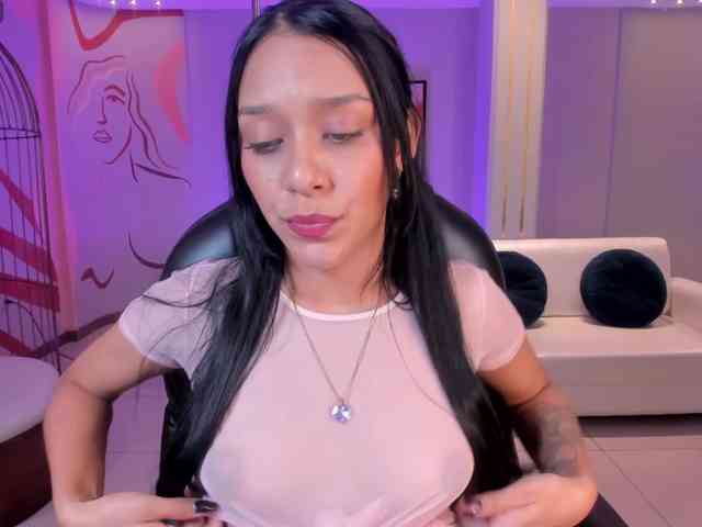 AmaliaCruss webcam