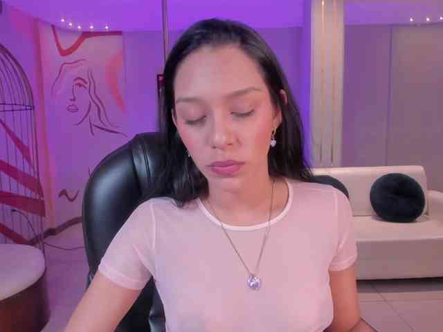 AmaliaCruss webcam