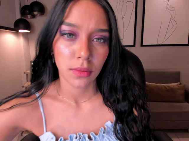 AmaliaCruss webcam