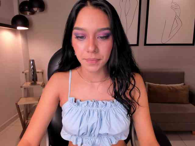 AmaliaCruss webcam