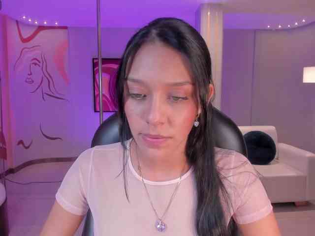 AmaliaCruss webcam