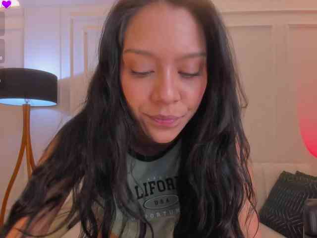 AmaliaCruss webcam