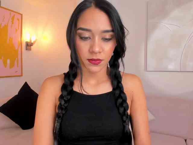 AmaliaCruss webcam