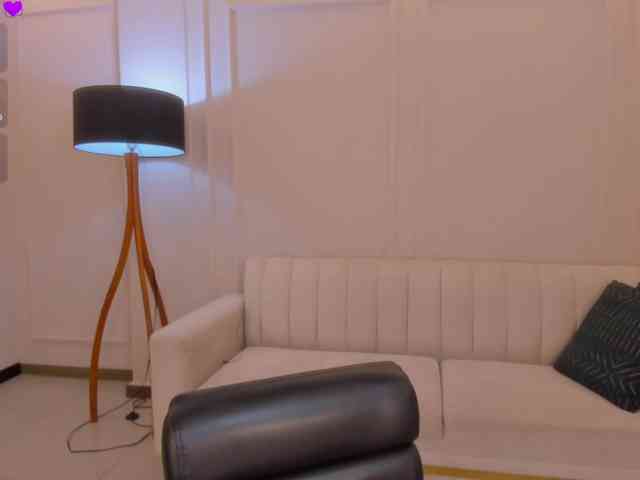 AmaliaCruss webcam
