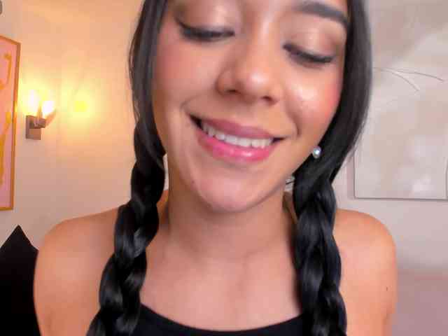 AmaliaCruss webcam