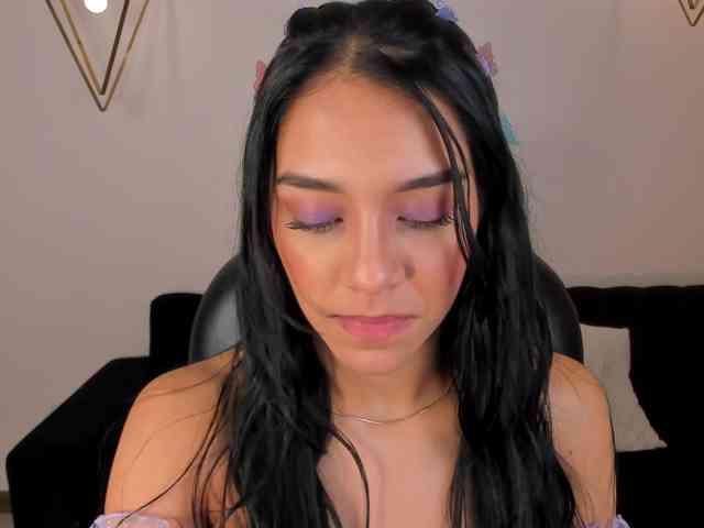 AmaliaCruss webcam