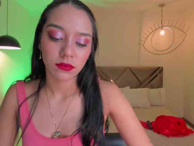 AmaliaCruss webcam