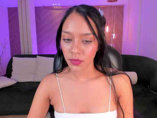 AmaliaCruss webcam
