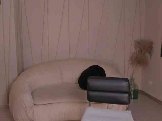 AmaliaCruss webcam