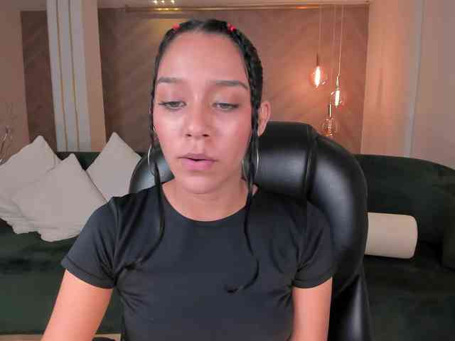 AmaliaCruss webcam