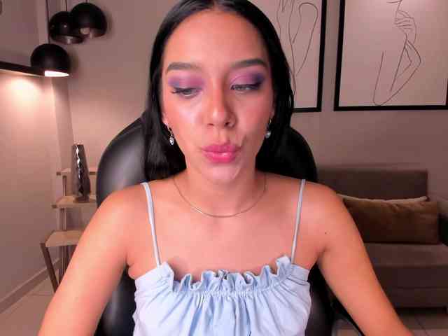 AmaliaCruss webcam