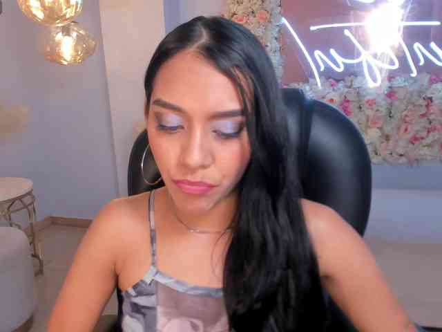 AmaliaCruss webcam