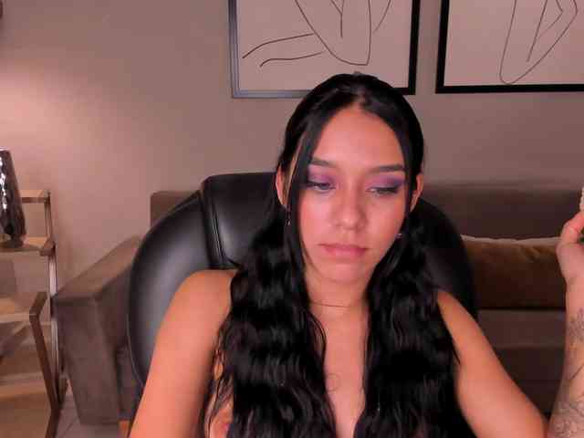 AmaliaCruss webcam