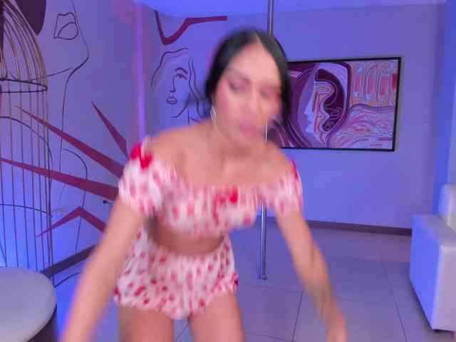 AmaliaCruss webcam