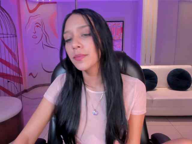 AmaliaCruss webcam