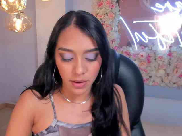 AmaliaCruss webcam