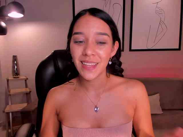 AmaliaCruss webcam
