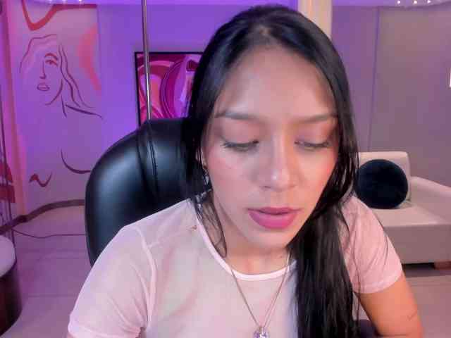 AmaliaCruss webcam