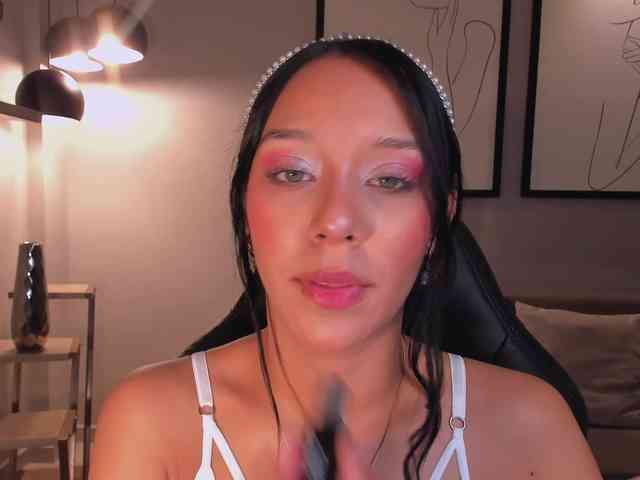 AmaliaCruss webcam