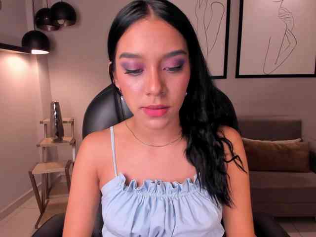 AmaliaCruss webcam