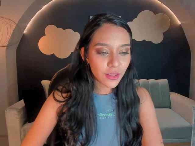 AmaliaCruss webcam